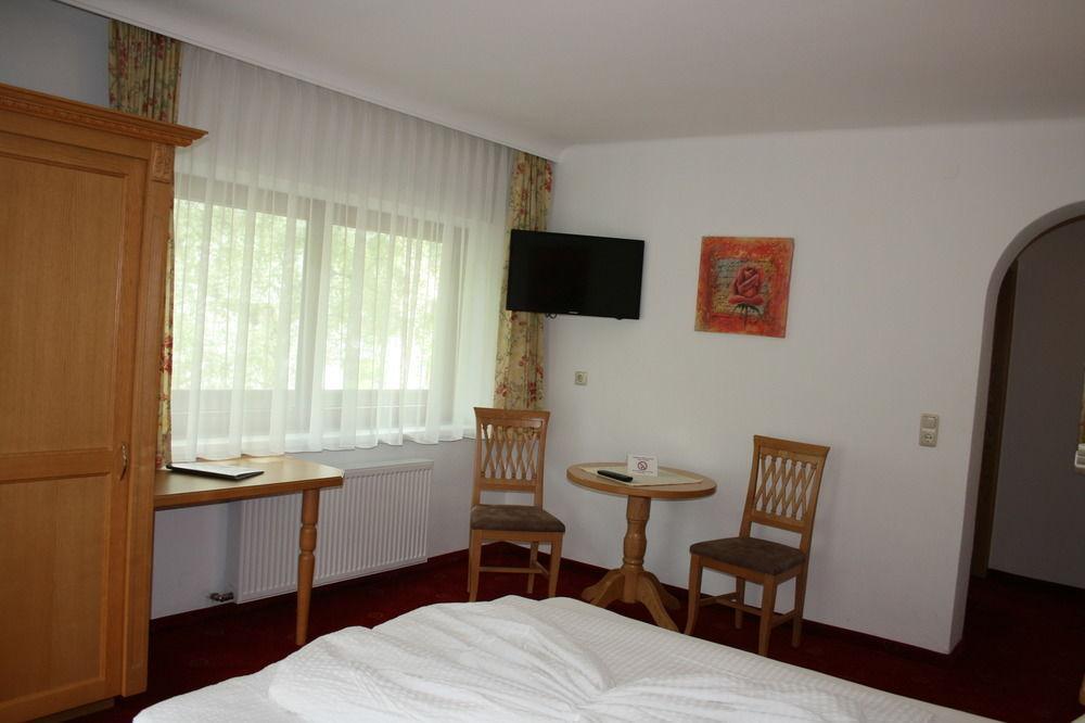 Pension Birkenhof Mayrhofen Exterior photo